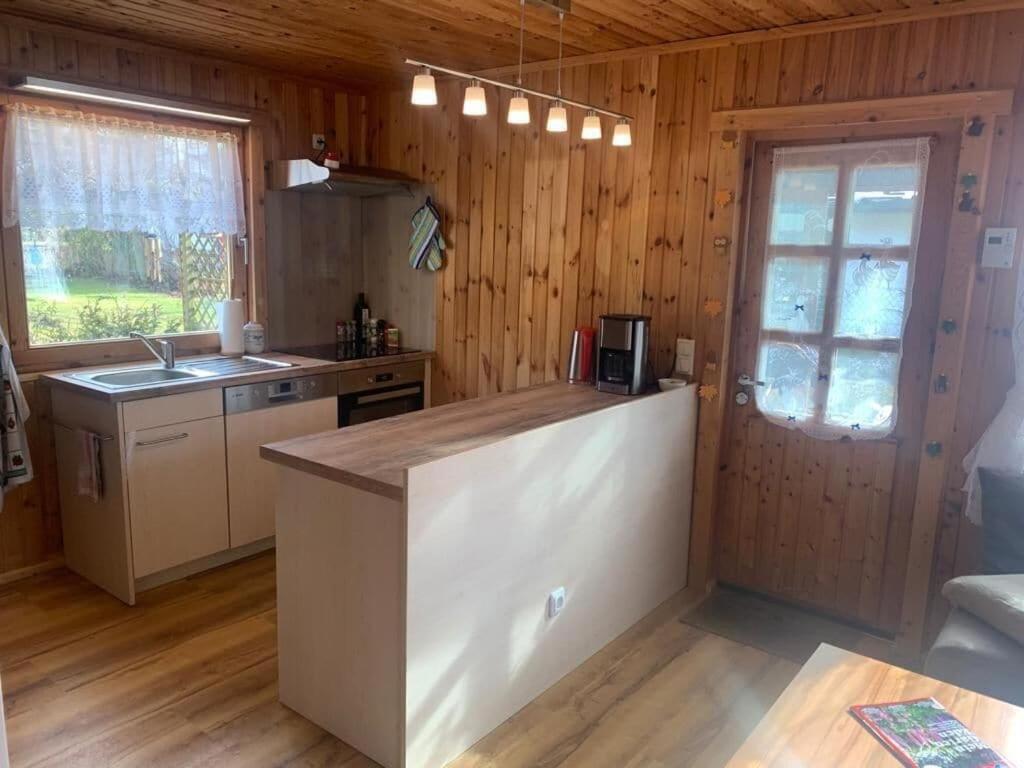 Holzhaus Mit Direktem Wasserzugang In Berlin-Koepenick Kültér fotó